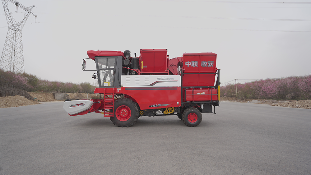 永利娱乐城2023款4HJL-3(G4)花生捡拾收获机